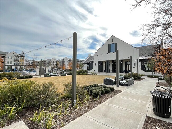 Building Photo - 3922 Cotton Gin Rd