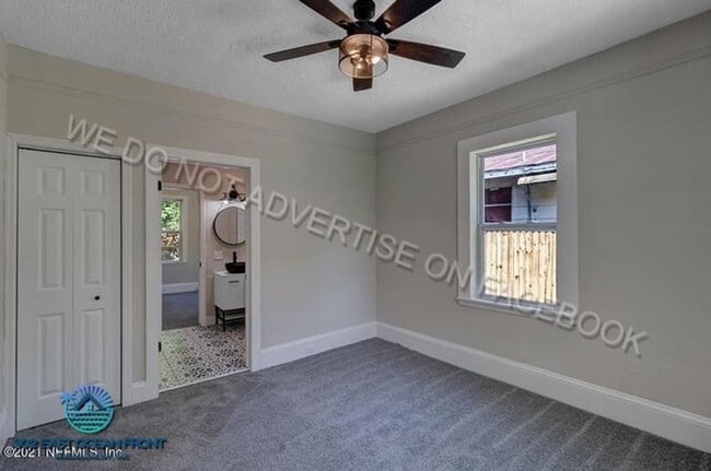 Building Photo - Lovely 2 bedroom / 1 bathroom home now ava...
