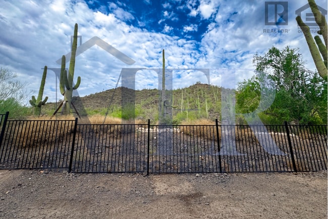 Building Photo - 3Bed/2Bath Home in Cave Creek! Move-In Rea...