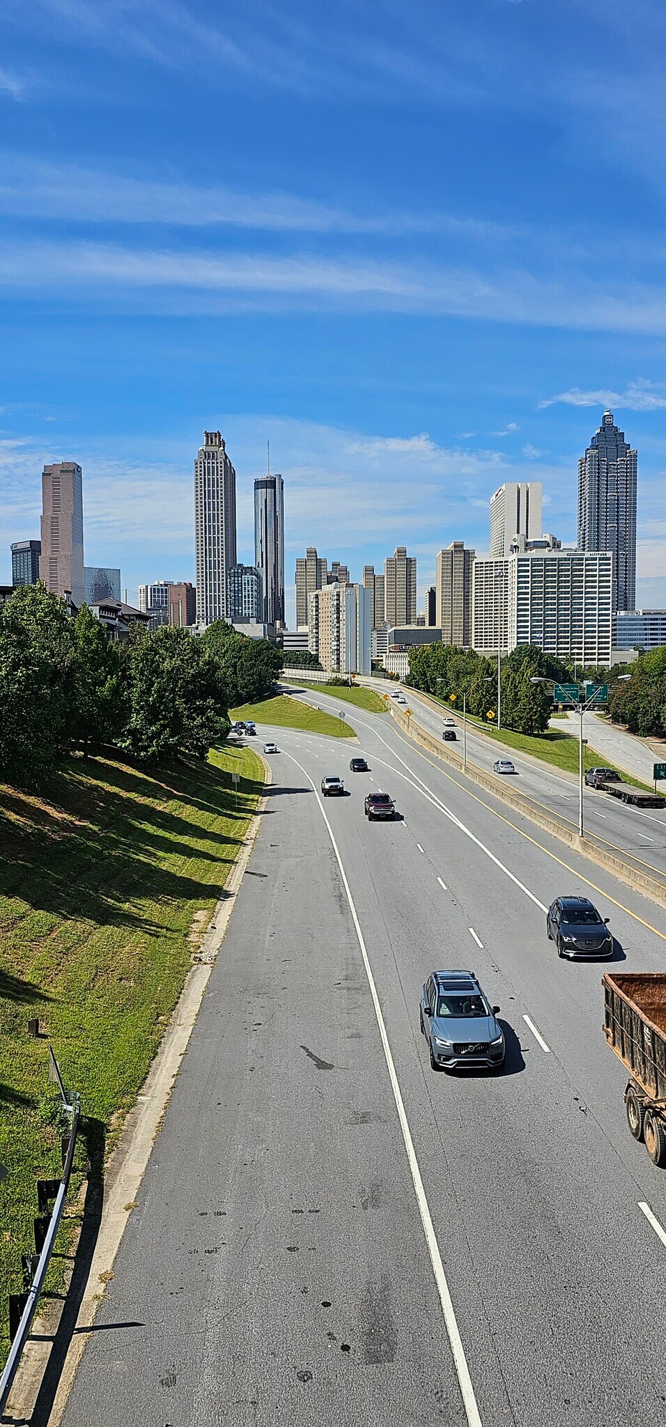 Less than 2 miles from downtown. GSU is only 1.5 miles away! Other major intown colleges close by! - 607 Gaskill St SE