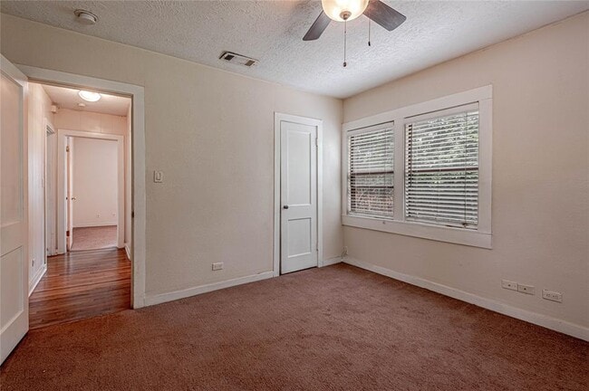 Building Photo - 2538 Sycamore Ave