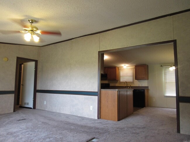 Building Photo - 7614 AR-38
