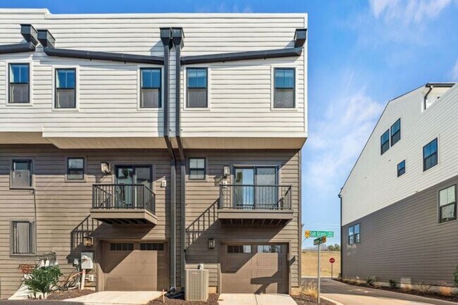 Building Photo - High-End 2BR Townhome | Rooftop Terrace + 2-Car Garage | 24-Unit Community