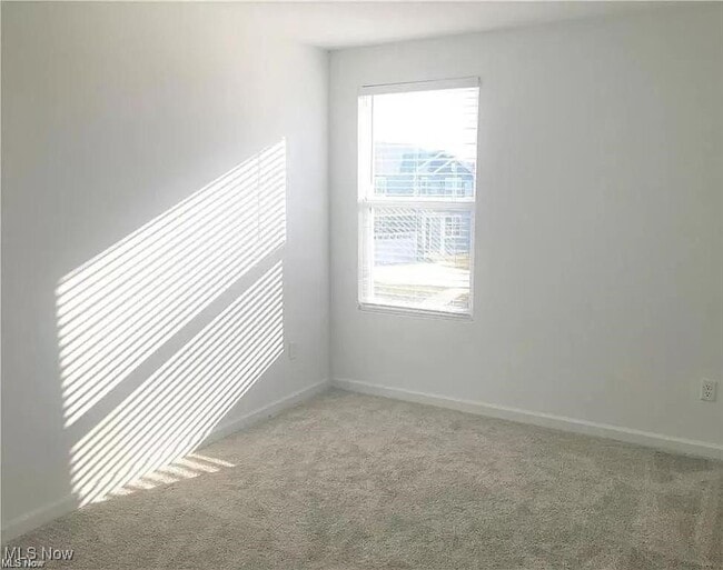 Building Photo - 63 Woodhull Cir
