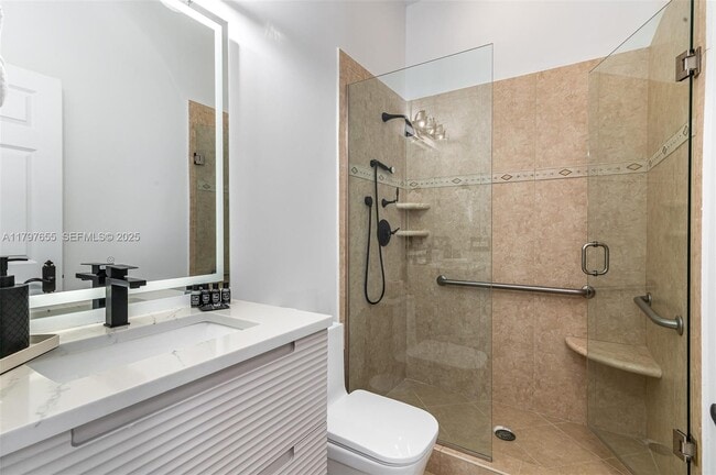 Building Photo - 1309 Middle River Dr