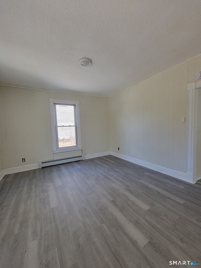 Building Photo - 21 Lewiston Ave