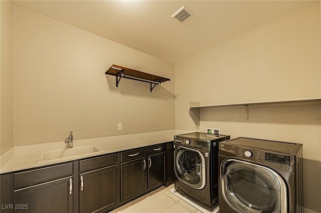 Building Photo - 6465 Farness St