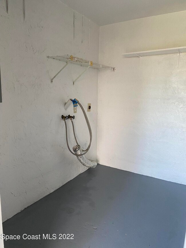 Building Photo - 1514 Clearlake Rd