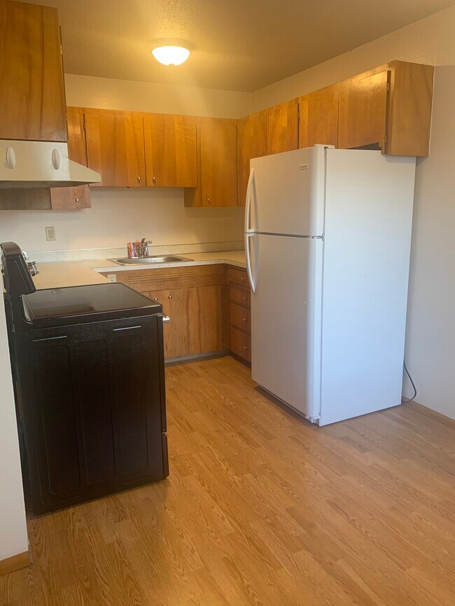 The Milwaukian Apartments 11275 SE 27th Ave Milwaukie OR 97222