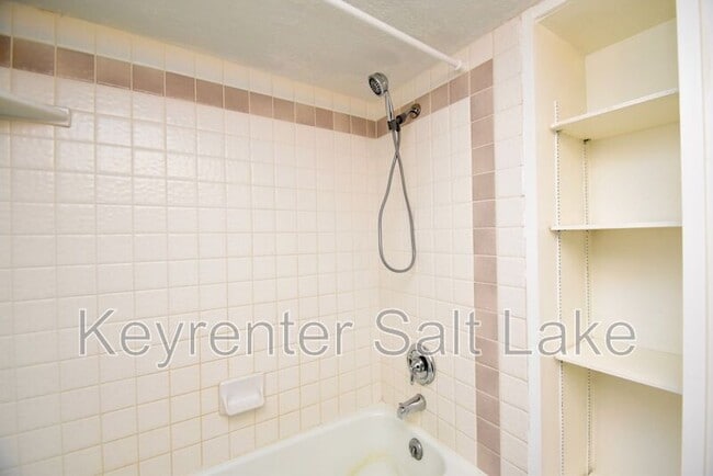 Building Photo - 1583 Princeton Ave S