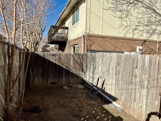 Building Photo - Wheat Ridge 2-story