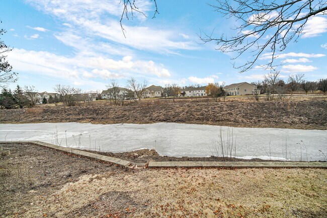Building Photo - 2325 Summerlin Dr