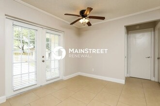 Building Photo - 3 Bedroom Pet-Friendly Home in Eustis, FL ...