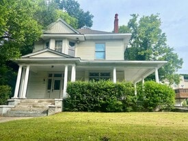 Building Photo - 1716 14th Ave S
