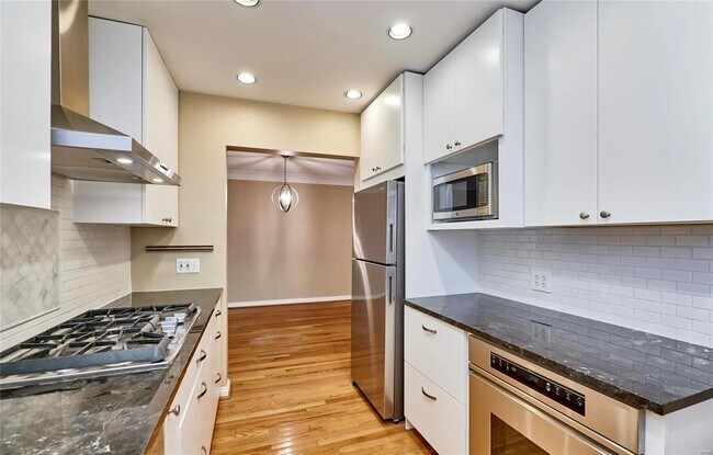 Building Photo - 1120 Terrace Dr