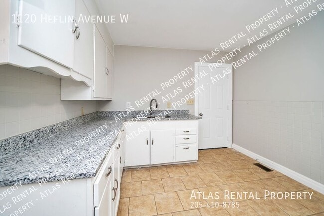 Building Photo - 1120 Heflin Ave W