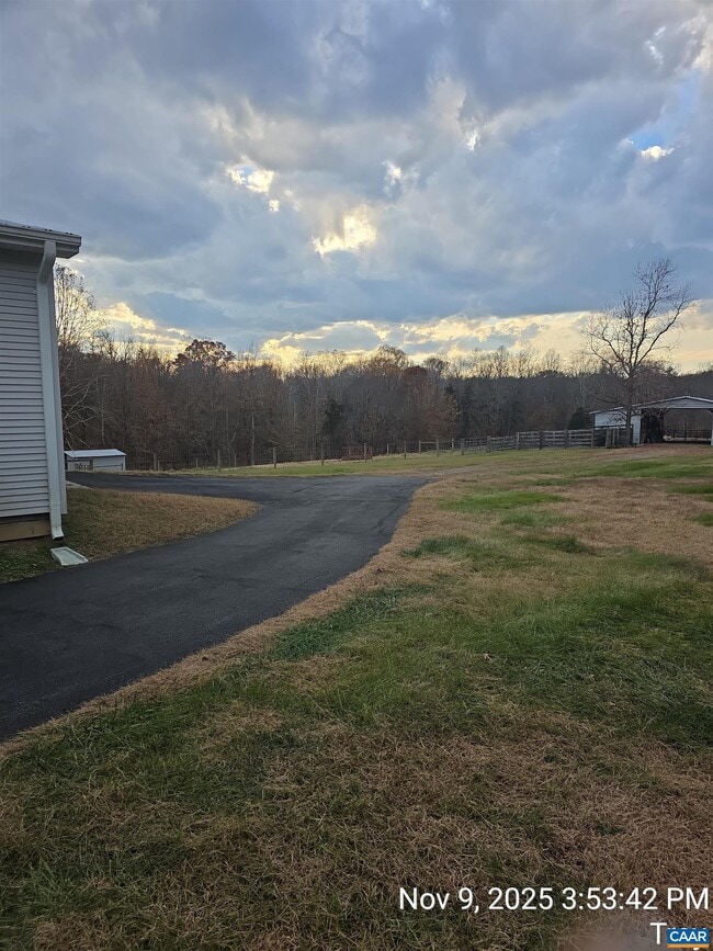 Building Photo - 912 Hunters Lodge Rd