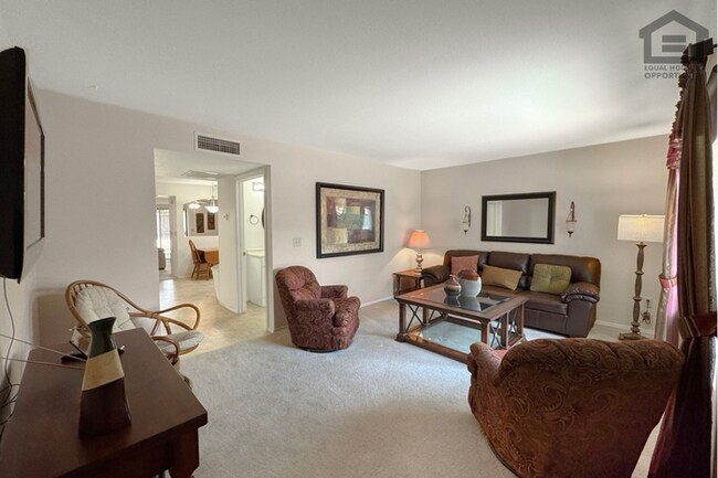 Building Photo - 1Bed/2Bath Furnished House in 55+ Age-Restricted Community in East Mesa!