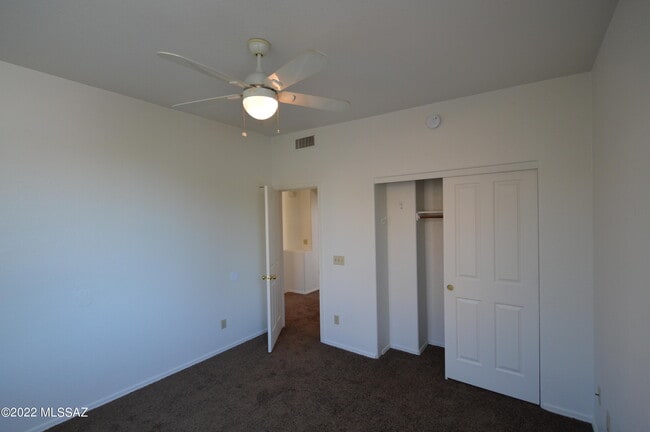 Building Photo - 5341 E Timrod St