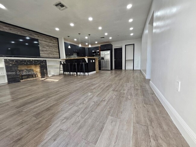 Building Photo - 19601 NE Miami Ct