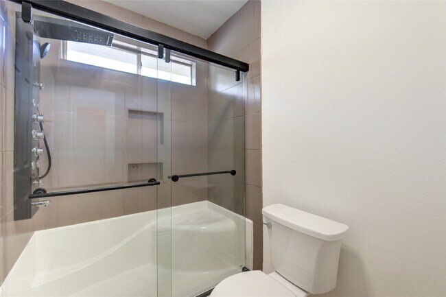 Building Photo - 1815 Chessgate Ct