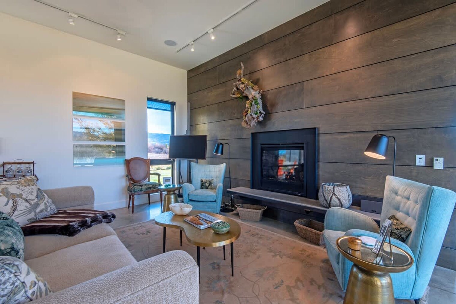 Building Photo - 5420 S 2000 W