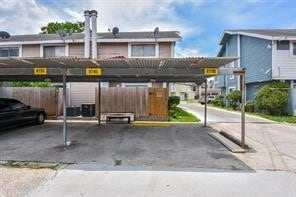 Building Photo - 8405 Wilcrest Dr