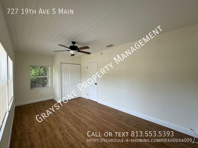 Building Photo - The most beautiful St.Pete 3bed/1bath prop...