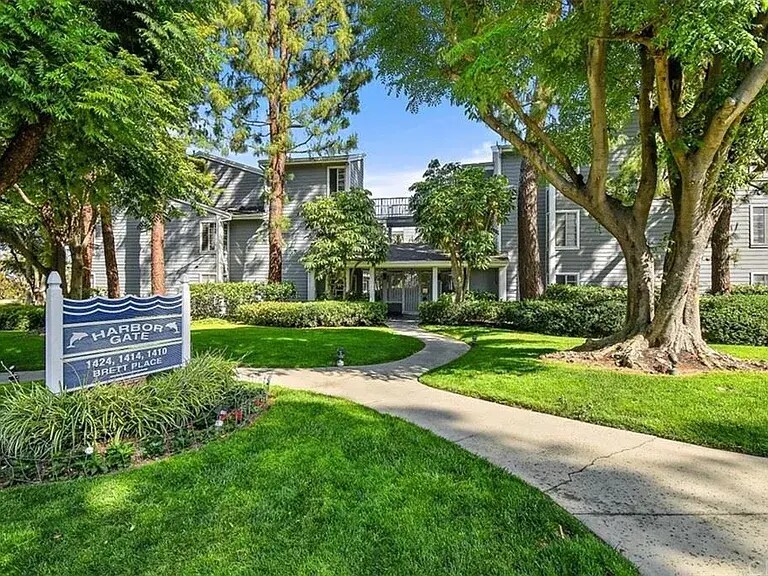 Building Photo - 1414 Brett Pl