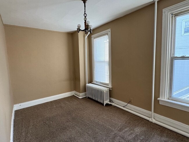 Building Photo - 209 Reno Ave