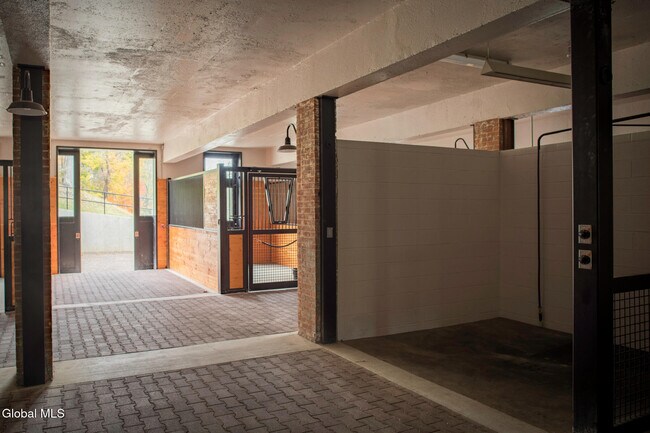 Building Photo - 243 Morton Rd