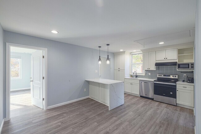 Building Photo - 1209 Veirs Mill Rd