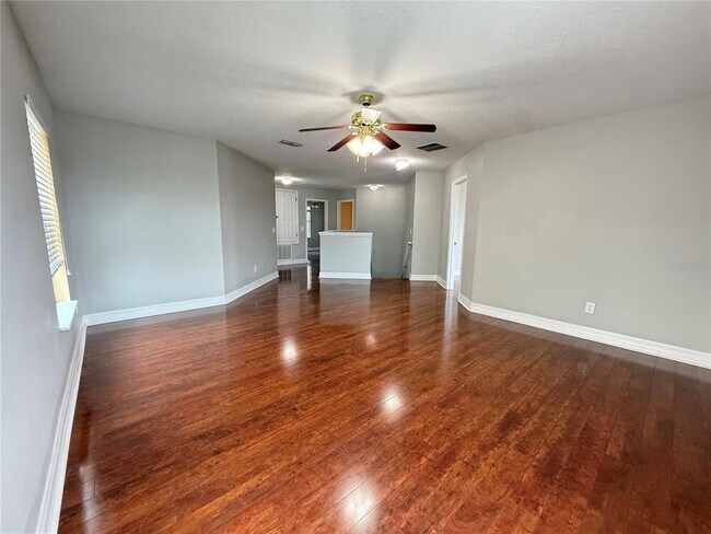 Building Photo - 2274 Geneva Dr
