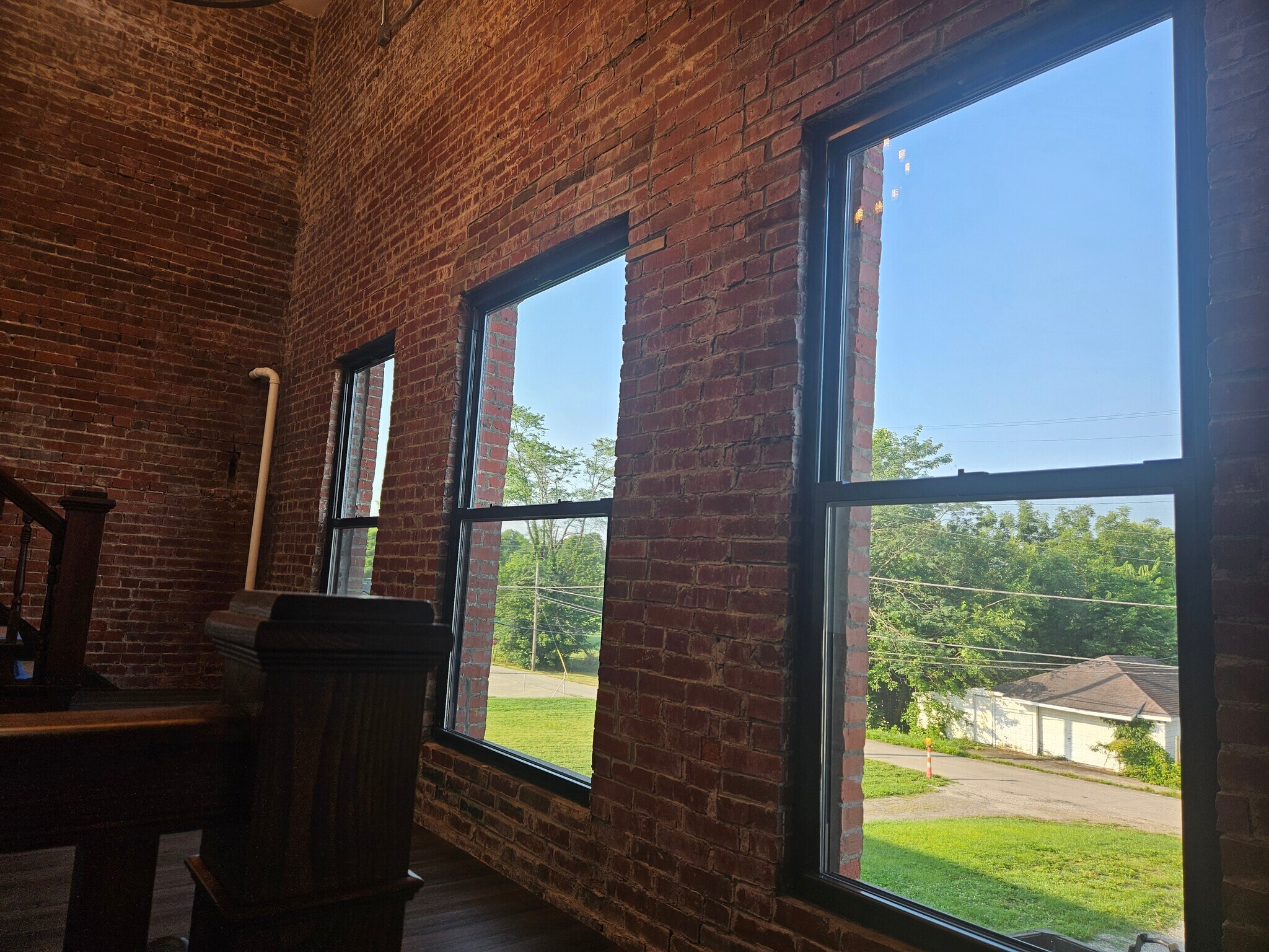 Building Photo - 9 S Main St