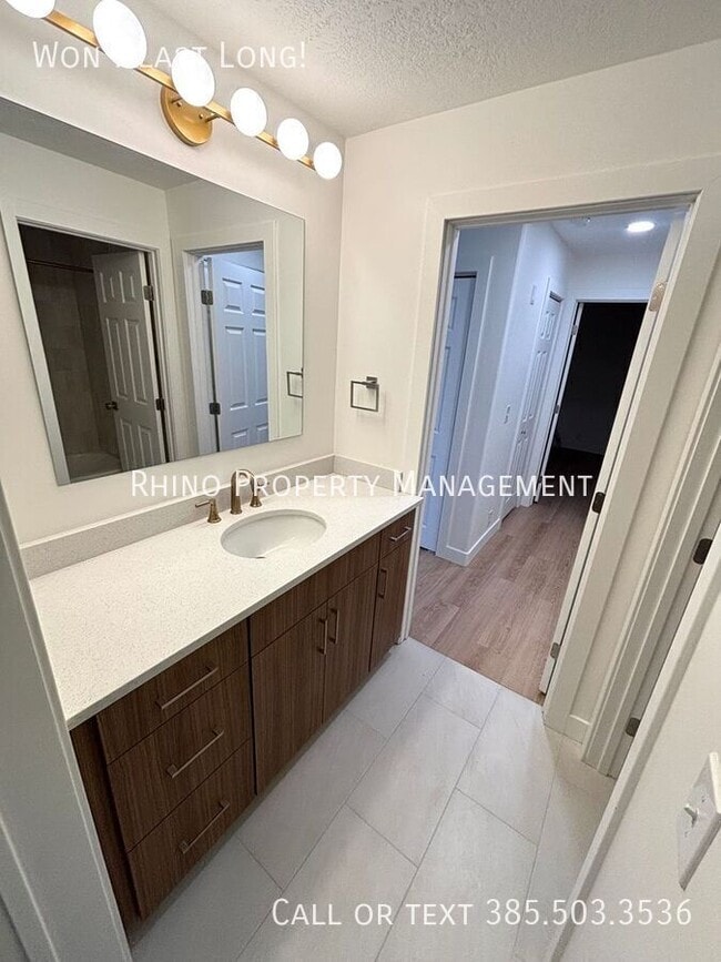 Building Photo - 7327 Springcrest Ct