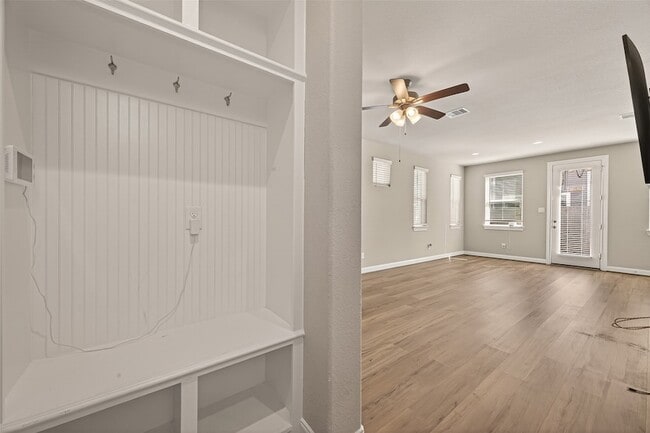 Building Photo - 3118 Cloud Forest Ln