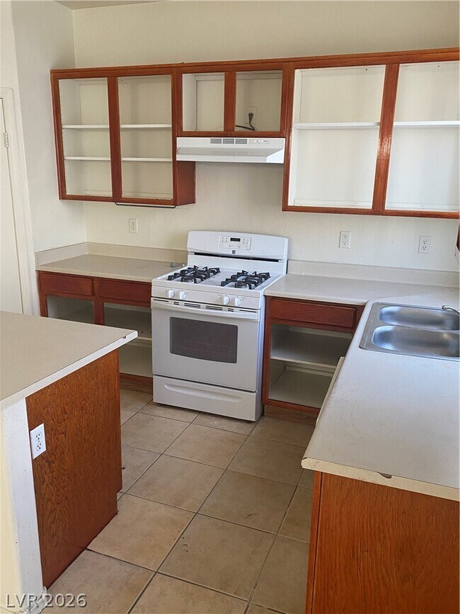 Building Photo - 6655 Majestic Pearl Pl