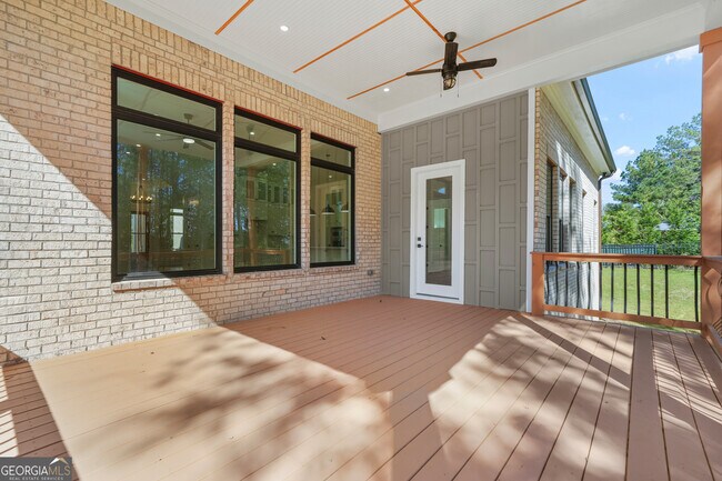 Building Photo - 1525 Tapestry Ridge SE