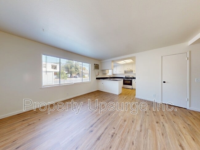 Building Photo - 1625 Robinson St