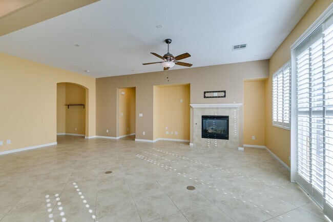 Building Photo - Beautiful Single-Story, 3 Bedroom Home on a Premium Corner Lot in NW!