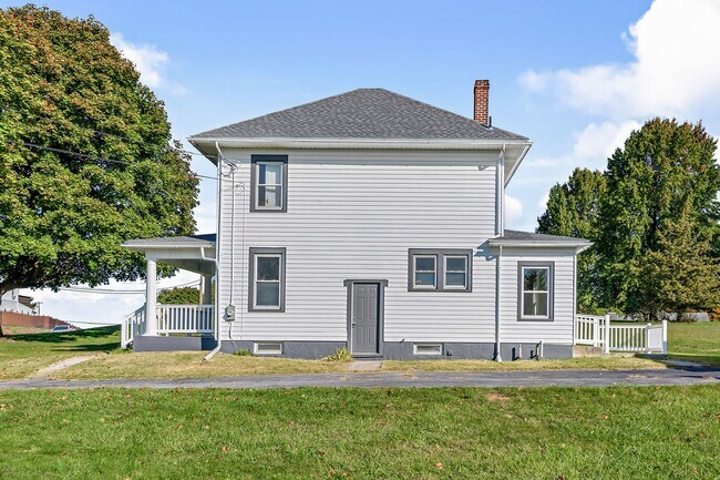 Building Photo - 206 Hershey Rd