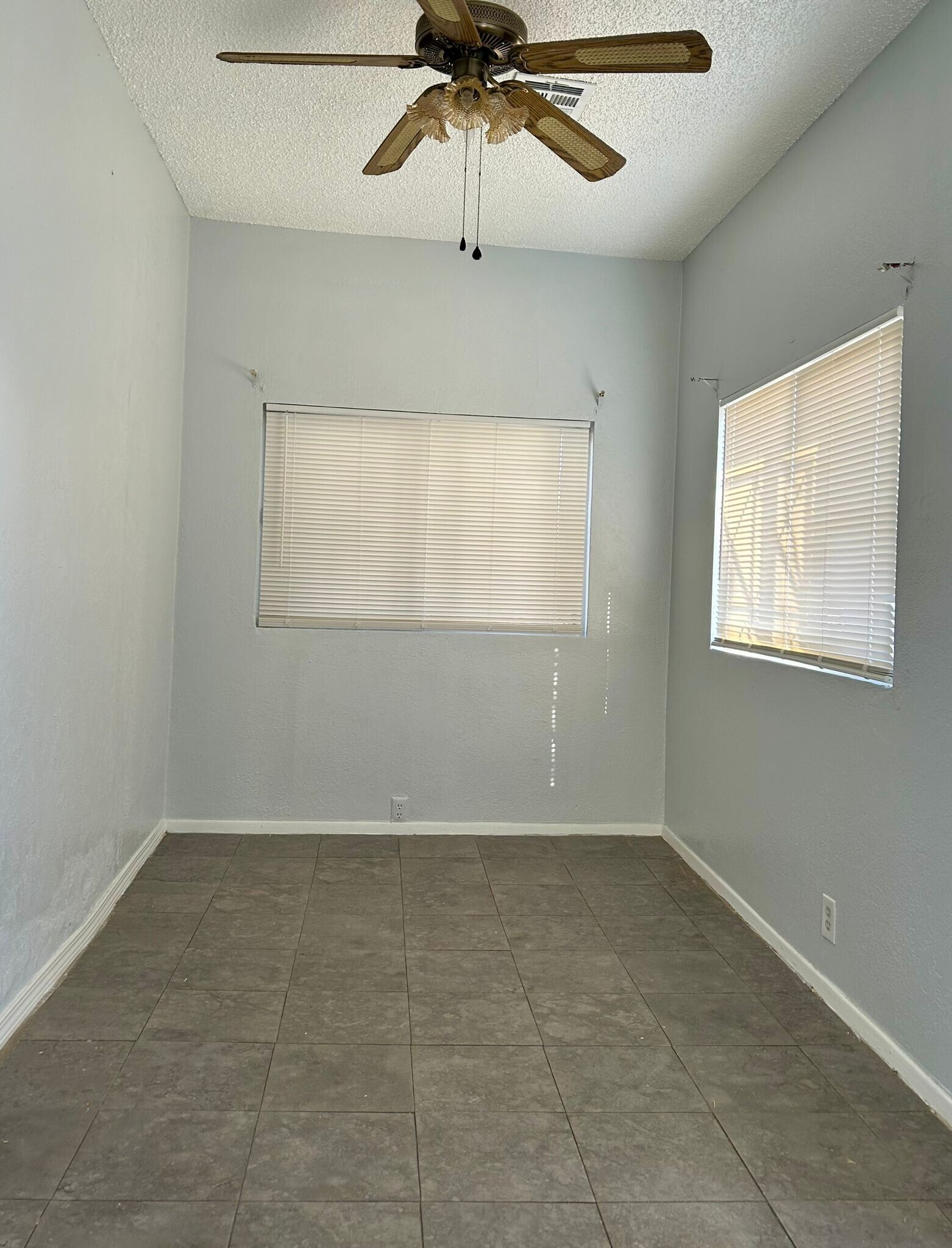 Building Photo - 2817 Nashville Ave