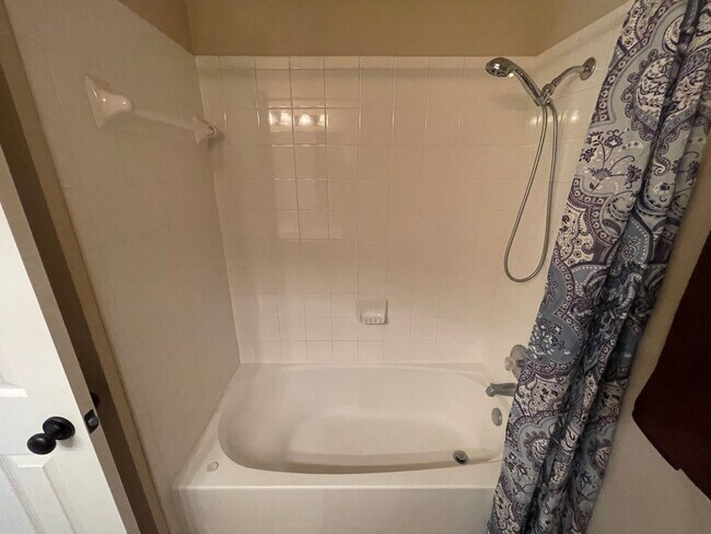 Building Photo - 6704 Golden Oak Ln