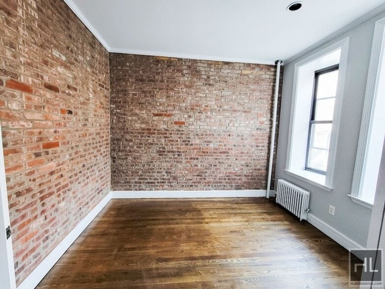 Building Photo - East 18th Street