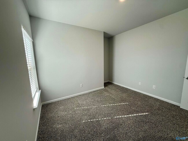 Building Photo - 160 High Leaf Dr