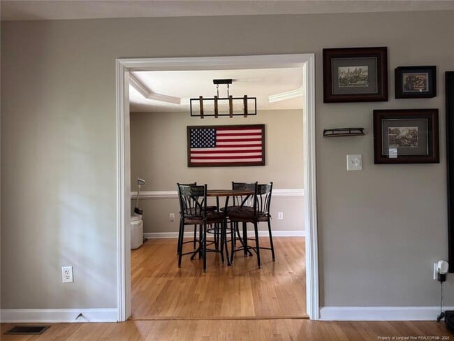 Building Photo - 4023 Des Planes Ave