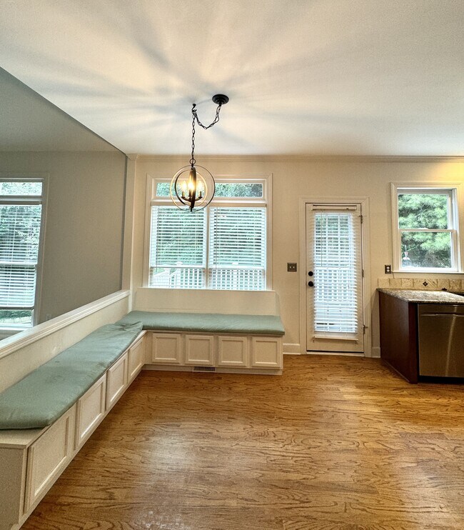 Building Photo - 125 Witheridge Dr