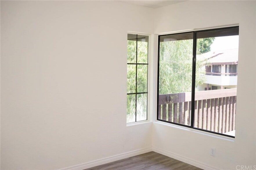 Building Photo - 13135 Sunnybrook Cir