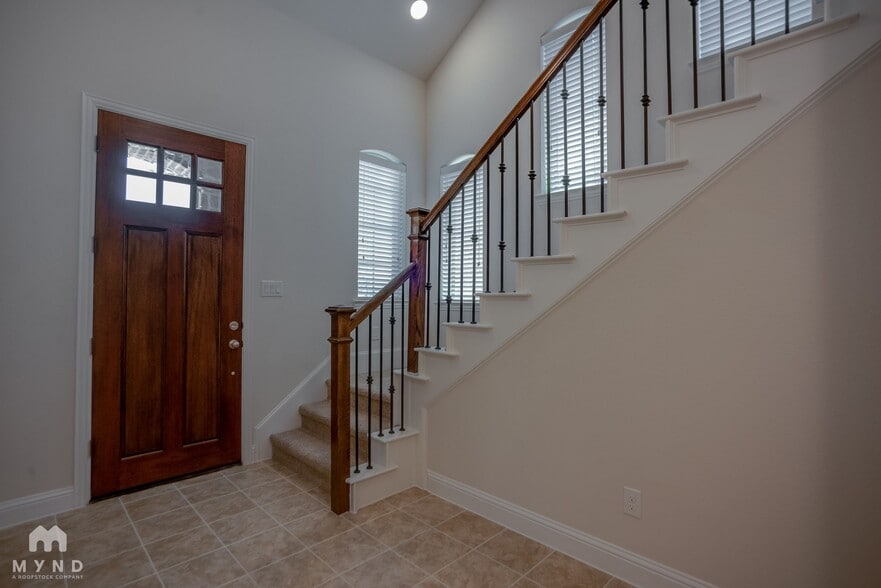 Building Photo - 116 Knight of Realm Blvd