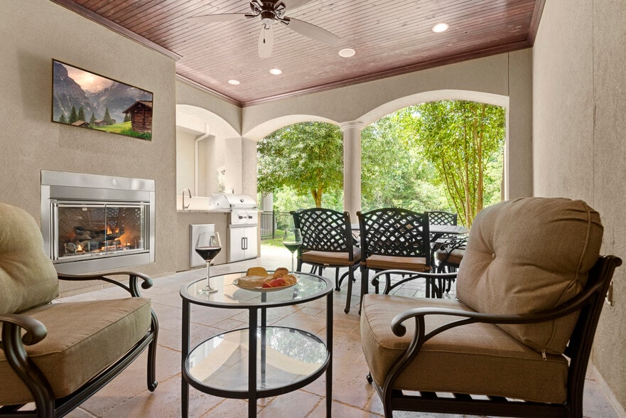 grill, fireplace, overlooking water - 106 La Vie Dr